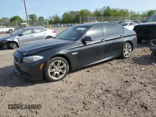 2013 BMW 5 Series 528i xDrive with VIN WBAXH5C53DD109334, listed as a Copart auction lot 54343335 with 174,354 mi miles and Clean Title. Bid and sale history available at carsss.com. Image 1.