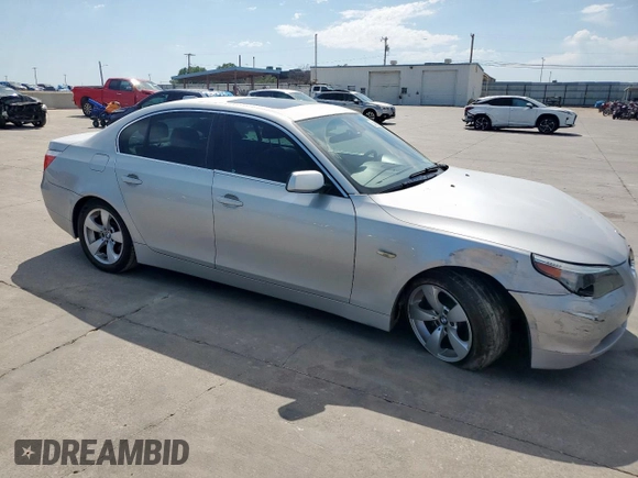 2005 BMW 5 Series 530i z VIN WBANA73555CR60758, wystawiony jako Copart lot #53466525 z przebiegiem 188 703 mil mil oraz Szkoda całkowita • Salvage title. Historia ofert i sprzedaży dostępna na DreamBid. Obrazek 4.