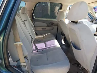 2008 Chevrolet Tahoe LS with VIN 1GNFC13C08R117881, listed as a IAAI auction lot 41216586 with 285,270 mi miles and . Bid and sale history available at DreamBid. Image 8.