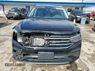 2023 Volkswagen Tiguan SE with VIN 3VVNB7AX2PM058818, listed as a Copart auction lot 55518755 with 35,878 mi miles and Salvage title. Bid and sale history available at DreamBid. Image 5.