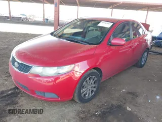 2013 Kia Forte EX with VIN KNAFU4A25D5682823, listed as a IAAI auction lot 41985904 with 173,856 mi miles. Bid and sale history available at carsss.com. Image 17.