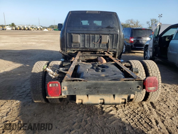 2018 Ram 3500 Tradesman z VIN 3C7WRTCL3JG398103, wystawiony jako Copart lot #78755214 z przebiegiem 259 264 mil mil oraz Czysty tytuł • Clean title. Historia ofert i sprzedaży dostępna na DreamBid. Obrazek 6.