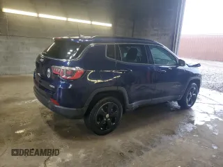 2020 Jeep Compass Latitude z VIN 3C4NJDBB9LT100551, wystawiony jako Copart lot #62601545 z przebiegiem 45 497 mil mil oraz Szkoda całkowita • Salvage title. Historia ofert i sprzedaży dostępna na DreamBid. Obrazek 3.