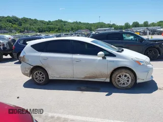 2012 Toyota Prius Two z VIN JTDZN3EU1C3119894, wystawiony jako IAAI lot #42235626 z przebiegiem 108 398 mil mil oraz . Historia ofert i sprzedaży dostępna na DreamBid. Obrazek 13.