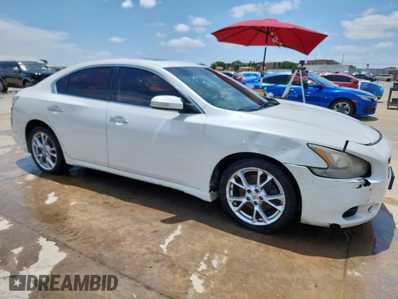 2014 Nissan Maxima SV with VIN 1N4AA5AP7EC460391, listed as a Copart auction lot 59004355 with 205,599 mi miles and Salvage title. Bid and sale history available at DreamBid. Image 4.