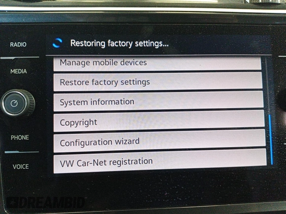 2024 Volkswagen Tiguan SE z VIN 3VV3B7AX7RM105271, wystawiony jako IAAI lot #42752403 z przebiegiem 27 050 mil mil oraz . Historia ofert i sprzedaży dostępna na DreamBid. Obrazek 15.