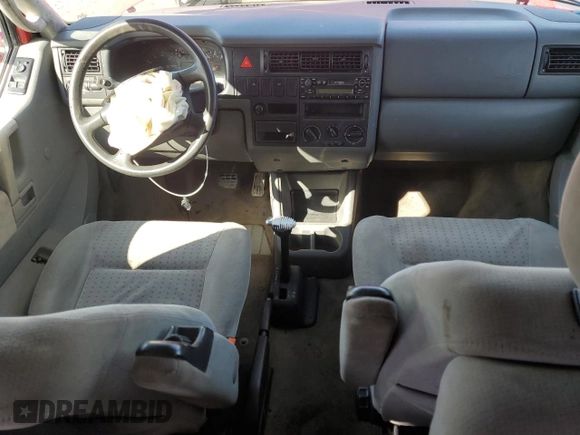 2001 Volkswagen EuroVan MV with VIN WV2NB47051H127991, listed as a Copart auction lot 45369215 with 72,763 mi miles and Salvage Title. Bid and sale history available at DreamBid. Image 8.