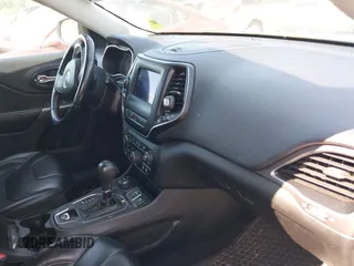 2019 Jeep Cherokee Latitude Plus с VIN 1C4PJMLNXKD272707, выставлен на аукционе IAAI как лот 42662679 с пробегом 167 226 миль миль и . История ставок и продаж доступна на DreamBid. Изображение 5.