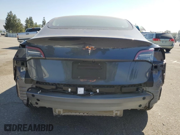 2023 Tesla Model 3 z VIN 5YJ3E1EAXPF583968, wystawiony jako Copart lot #63994085 z przebiegiem 23 723 mil mil oraz Szkoda całkowita • Salvage title. Historia ofert i sprzedaży dostępna na DreamBid. Obrazek 6.