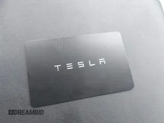2023 Tesla Model 3 z VIN 5YJ3E1EA8PF384806, wystawiony jako IAAI lot #42526063 z przebiegiem 95 389 mil mil oraz . Historia ofert i sprzedaży dostępna na DreamBid. Obrazek 11.