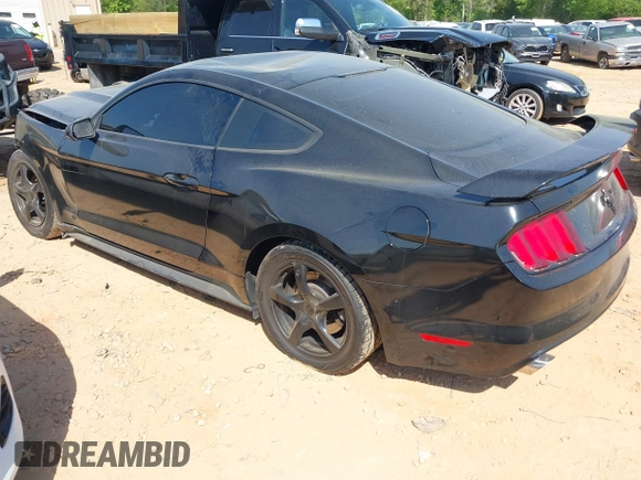 2017 Ford Mustang V6 z VIN 1FA6P8AM5H5256208, wystawiony jako IAAI lot #42069664 z przebiegiem 82 427 mil mil oraz . Historia ofert i sprzedaży dostępna na DreamBid. Obrazek 3.