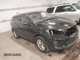 2019 Kia Sorento LX V6 with VIN 5XYPG4A58KG489689, listed as a IAAI auction lot 41625259 with 27,491 mi miles. Bid and sale history available at carsss.com. Image 1.