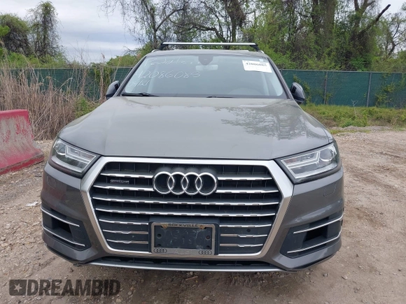 2017 Audi Q7 Premium Plus with VIN WA1LAAF72HD003422, listed as a IAAI auction lot 42086085 with 128,594 mi miles. Bid and sale history available at carsss.com. Image 12.