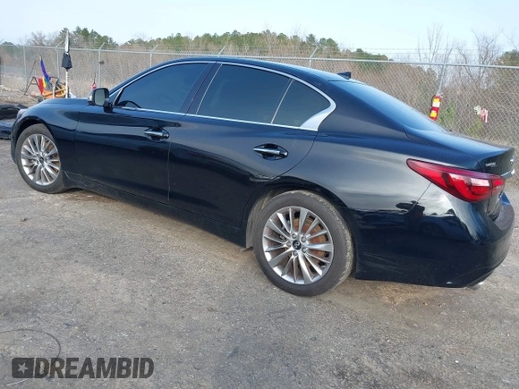 2019 Infiniti Q50 3.0t LUXE with VIN JN1EV7APXKM541986, listed as a IAAI auction lot 41571394 with 37,304 mi miles. Bid and sale history available at carsss.com. Image 3.