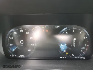 2018 Volvo XC60 Momentum with VIN YV4A22RK8J1080557, listed as a Copart auction lot 48181875 with 58,903 mi miles and Salvage Title. Bid and sale history available at carsss.com. Image 9.