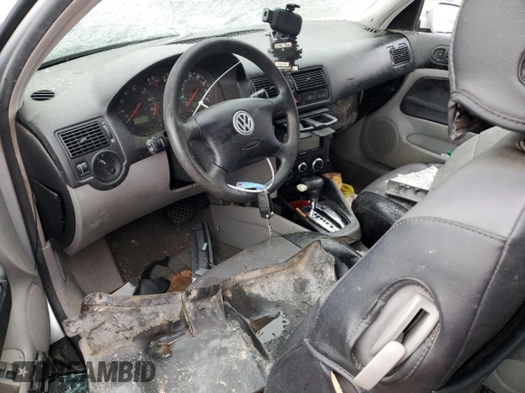 2003 Volkswagen Golf с VIN 9BWBK61J034016375, выставлен на аукционе Copart как лот 81534384 с пробегом Не указан миль и Списание • Salvage title. История ставок и продаж доступна на DreamBid. Изображение 8.