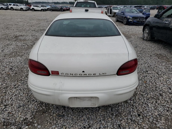 2000 Chrysler Concorde LXi with VIN 2C3HD36J4YH290067, listed as a Copart auction lot 73801754 with 145,972 mi miles and Clean Title. Bid and sale history available at carsss.com. Image 6.