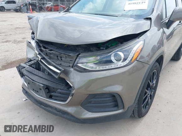 2021 Chevrolet Trax LT with VIN KL7CJLSBXMB359468, listed as a IAAI auction lot 41982149 with 199,685 mi miles and . Bid and sale history available at DreamBid. Image 18.