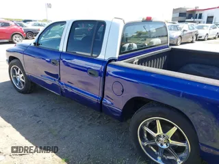 2001 Dodge Dakota Sport with VIN 1B7GL2AX91S137392, listed as a IAAI auction lot 41906615 with 169,808 mi miles and . Bid and sale history available at carsss.com. Image 3.