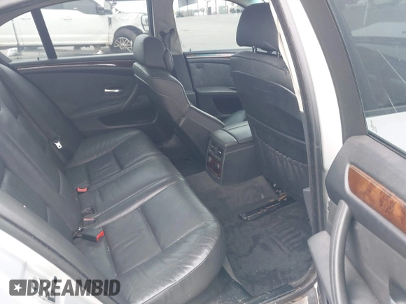2008 BMW 5 Series 528xi with VIN WBANV13528CZ55118, listed as a IAAI auction lot 40942534 with 128,290 mi miles and . Bid and sale history available at DreamBid. Image 8.