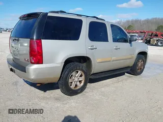 2007 GMC Yukon SLE w/3SA with VIN 1GKFC13C57R317747, listed as a IAAI auction lot 41628540 with 204,705 mi miles. Bid and sale history available at carsss.com. Image 4.