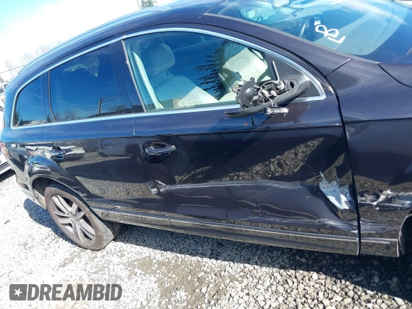 2015 Audi Q7 Premium Plus with VIN WA1LMAFEXFD017765, listed as a IAAI auction lot 41668717 with 134,180 mi miles and . Bid and sale history available at DreamBid. Image 13.