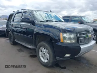 2011 Chevrolet Tahoe LT z VIN 1GNSKBE07BR394870, wystawiony jako IAAI lot #41783880 z przebiegiem 186 843 mil mil oraz . Historia ofert i sprzedaży dostępna na DreamBid. Obrazek 1.