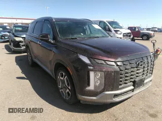 2024 Hyundai Palisade Limited z VIN KM8R5DGE8RU720665, wystawiony jako IAAI lot #41788845 z przebiegiem 17 860 mil mil oraz . Historia ofert i sprzedaży dostępna na DreamBid. Obrazek 1.