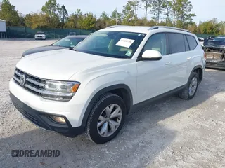 2018 Volkswagen Atlas SE with VIN 1V2DR2CA6JC526557, listed as a IAAI auction lot 41420788 with 135,149 mi miles and . Bid and sale history available at DreamBid. Image 2.
