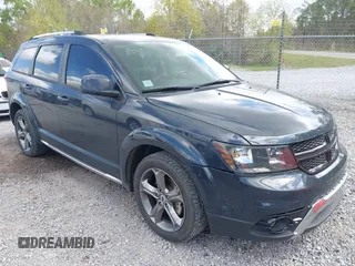 2018 Dodge Journey Crossroad z VIN 3C4PDCGB5JT171813, wystawiony jako IAAI lot #41826257 z przebiegiem 83 847 mil mil oraz . Historia ofert i sprzedaży dostępna na DreamBid. Obrazek 1.