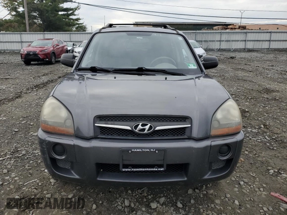 2009 Hyundai Tucson GLS with VIN KM8JM12B39U952327, listed as a Copart auction lot 73695884 with 142,752 mi miles and Salvage Title. Bid and sale history available at carsss.com. Image 5.