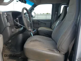 2018 Chevrolet Express Cargo Van with VIN 1GCWGAFP9J1339951, listed as a Copart auction lot 78362654 with 104,409 mi miles and Salvage Title. Bid and sale history available at carsss.com. Image 7.