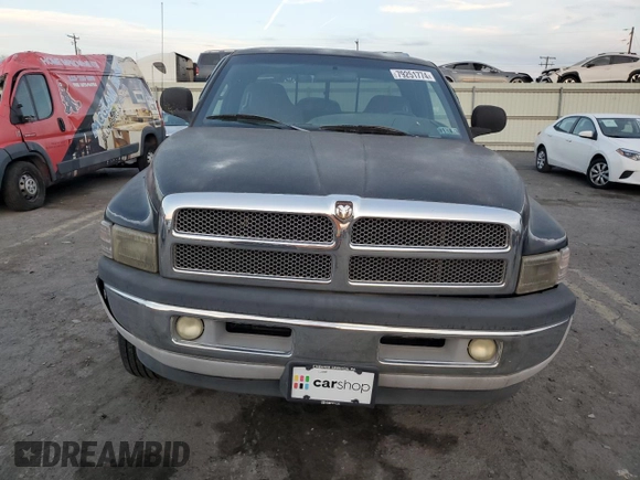 1999 Dodge 1500 z VIN 3B7HF12Y2XG217288, wystawiony jako Copart lot #79251774 z przebiegiem 135 893 mil mil oraz Czysty tytuł • Clean title. Historia ofert i sprzedaży dostępna na DreamBid. Obrazek 5.