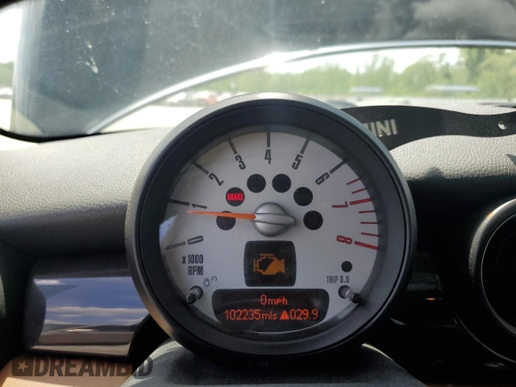 2011 MINI Hardtop S with VIN WMWSV3C53BTY20316, listed as a Copart auction lot 53974865 with 102,235 mi miles and Salvage Title. Bid and sale history available at DreamBid. Image 9.