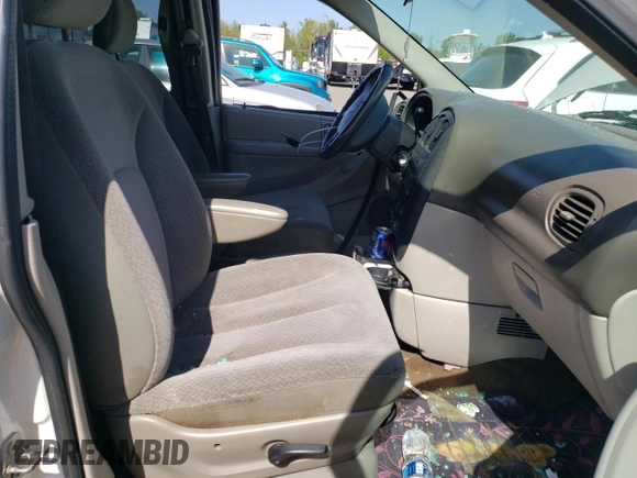 2006 Dodge Grand Caravan SE с VIN 1D4GP24R86B678560, выставлен на аукционе Copart как лот 53313155 с пробегом Не указан миль и Списание • Salvage title. История ставок и продаж доступна на DreamBid. Изображение 7.