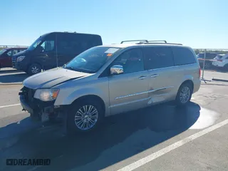 2013 Chrysler Town & Country Touring-L with VIN 2C4RC1CG2DR596785, listed as a IAAI auction lot 40511895 with 176,976 mi miles. Bid and sale history available at carsss.com. Image 18.