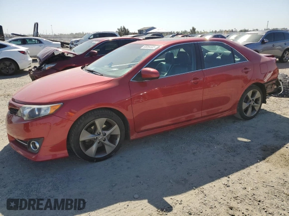 2014 Toyota Camry SE with VIN 4T1BK1FK1EU543497, listed as a Copart auction lot 53059335 with 236,983 mi miles and Salvage Title. Bid and sale history available at carsss.com. Image 1.