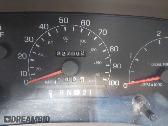 2001 Ford Super Duty F-250 XL with VIN 1FTNW21F61EB16701, listed as a IAAI auction lot 41687274 with 227,092 mi miles. Bid and sale history available at carsss.com. Image 16.