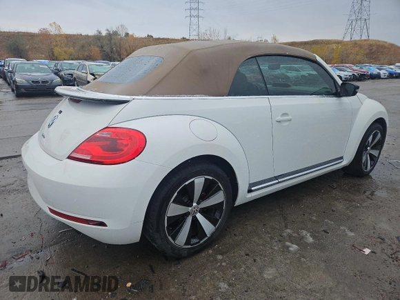 2013 Volkswagen Beetle with VIN 3VW7S7AT4DM827347, listed as a Copart auction lot 78689314 with 137,114 mi miles and Salvage Title. Bid and sale history available at DreamBid. Image 3.