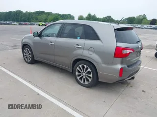 2014 Kia Sorento SX z VIN 5XYKW4A77EG434282, wystawiony jako IAAI lot #42513036 z przebiegiem 175 186 mil mil oraz . Historia ofert i sprzedaży dostępna na DreamBid. Obrazek 3.
