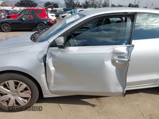 2013 Volkswagen Jetta Sedan SE with VIN 3VWDP7AJ9DM218211, listed as a IAAI auction lot 41493793 with 211,789 mi miles. Bid and sale history available at carsss.com. Image 6.