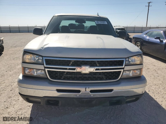 2006 Chevrolet Silverado 1500 LT1 with VIN 2GCEK13T061149274, listed as a Copart auction lot 48735565 with 140,181 mi miles and Salvage Title. Bid and sale history available at carsss.com. Image 5.