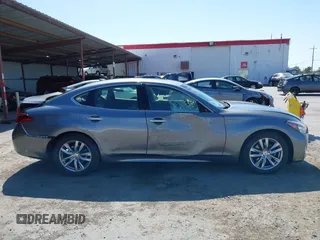 2017 Infiniti Q70 3.7 with VIN JN1BY1AP1HM740652, listed as a IAAI auction lot 42417772 with 81,723 mi miles and . Bid and sale history available at DreamBid. Image 14.