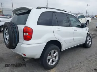 2005 Toyota RAV4 with VIN JTEGD20V750057938, listed as a IAAI auction lot 41894571 with 158,589 mi miles. Bid and sale history available at carsss.com. Image 4.