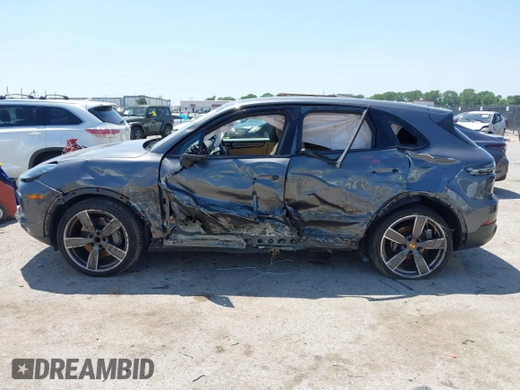2021 Porsche Cayenne S with VIN WP1AB2AY8MDA28690, listed as a IAAI auction lot 42333167 with 39,489 mi miles and . Bid and sale history available at DreamBid. Image 14.