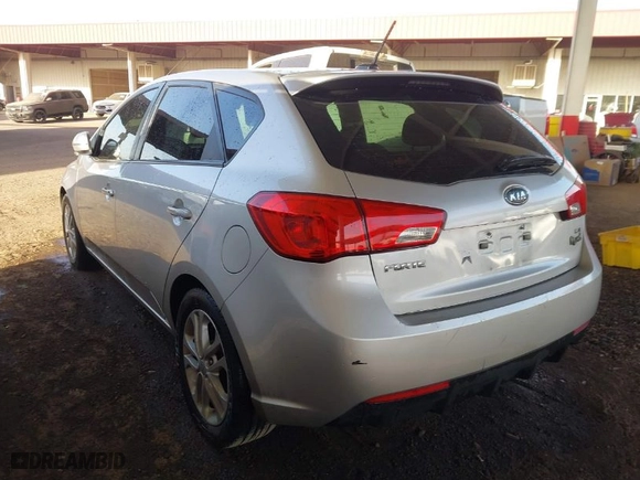 2011 Kia Forte 5-Door EX with VIN KNAFU5A21B5453574, listed as a IAAI auction lot 41693235 with 1 mi miles. Bid and sale history available at carsss.com. Image 3.