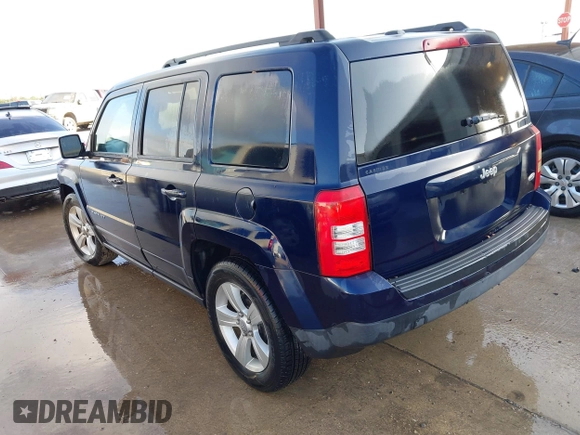 2016 Jeep Patriot Latitude z VIN 1C4NJPFA8GD615264, wystawiony jako IAAI lot #42422580 z przebiegiem 80 867 mil mil oraz . Historia ofert i sprzedaży dostępna na DreamBid. Obrazek 3.
