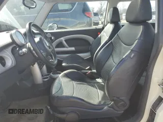 2004 MINI Hardtop with VIN WMWRC33424TJ53673, listed as a Copart auction lot 47310755 with Not Provided miles and Clean Title. Bid and sale history available at DreamBid. Image 7.