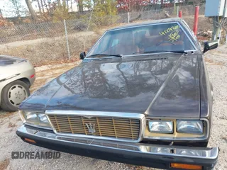 1982 Maserati Quattroporte z VIN ZAMBC1102CA301920, wystawiony jako IAAI lot #41297603 z przebiegiem 62 287 mil mil oraz . Historia ofert i sprzedaży dostępna na DreamBid. Obrazek 12.