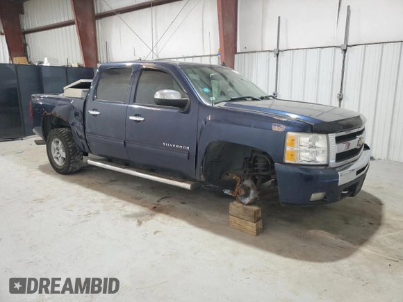 2011 Chevrolet Silverado 1500 LT with VIN 3GCPCSE0XBG185084, listed as a Copart auction lot 49314375 with 285,677 mi miles and Clean Title. Bid and sale history available at DreamBid. Image 4.